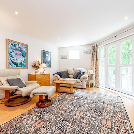 Pass The Keys Delightful Apartment Close To River In Se16 London Eksteriør bilde