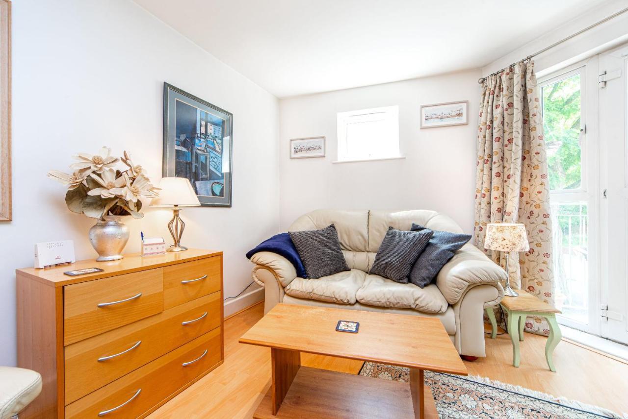 Pass The Keys Delightful Apartment Close To River In Se16 London Eksteriør bilde