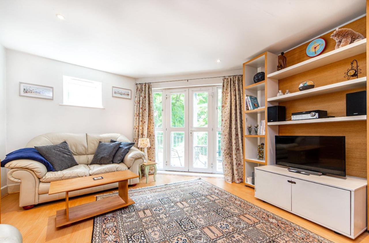 Pass The Keys Delightful Apartment Close To River In Se16 London Eksteriør bilde